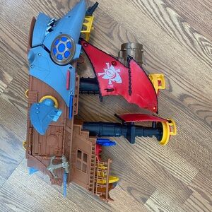 Imaginext Pirate Shark Ship